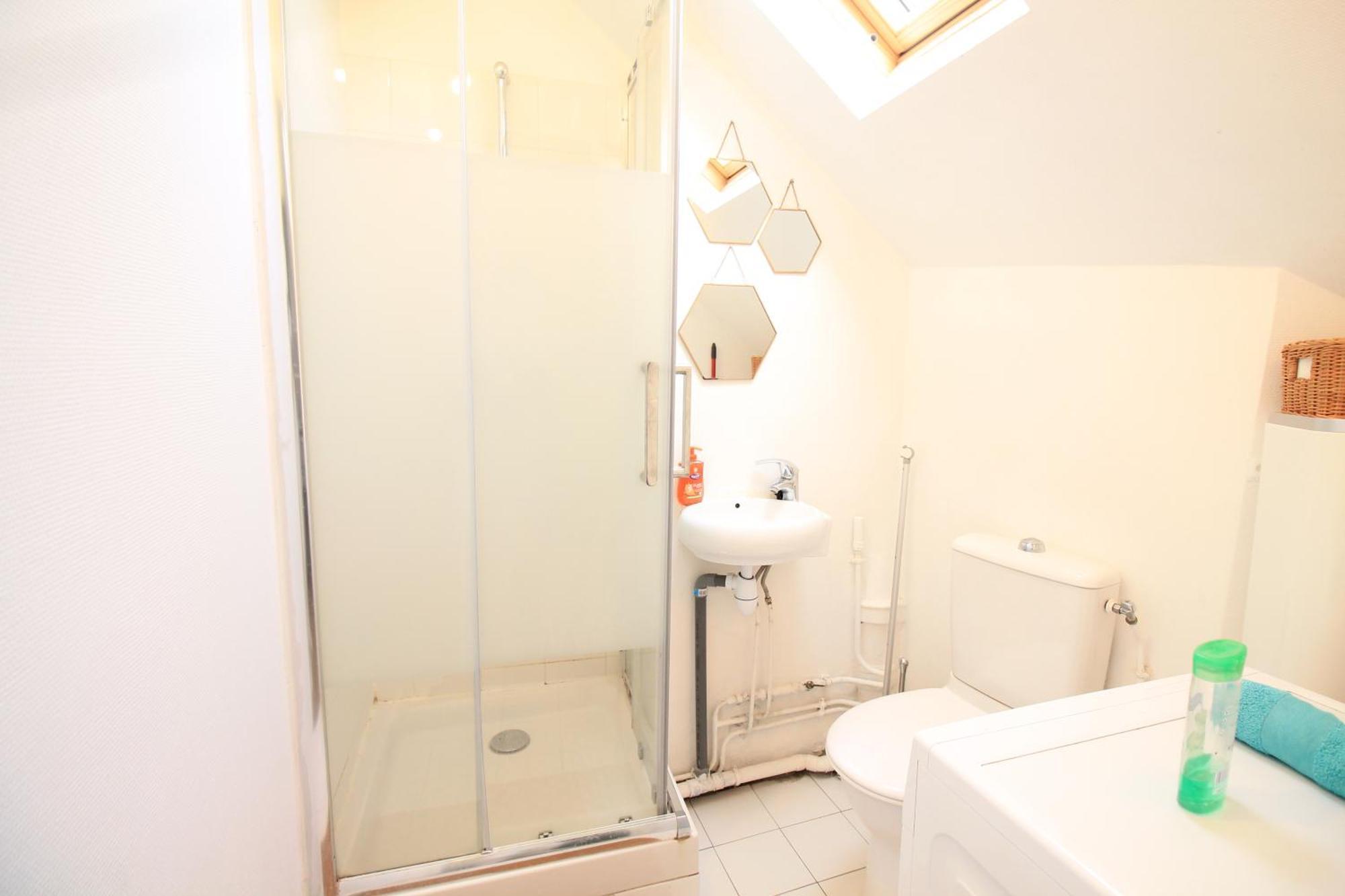 Disponible - Appartement Entier - 10Mn Rer B Aeroport Cdg - Paris Gare Du Nord, T11 Express, Le Bourget, Tout Equipe, Netflix Gratuit, 3 Personnes, 4Eme Etage, Escaliers, Parc Des Expositions, Parking Rue Gratuit Apres 19H دْراسي المظهر الخارجي الصورة